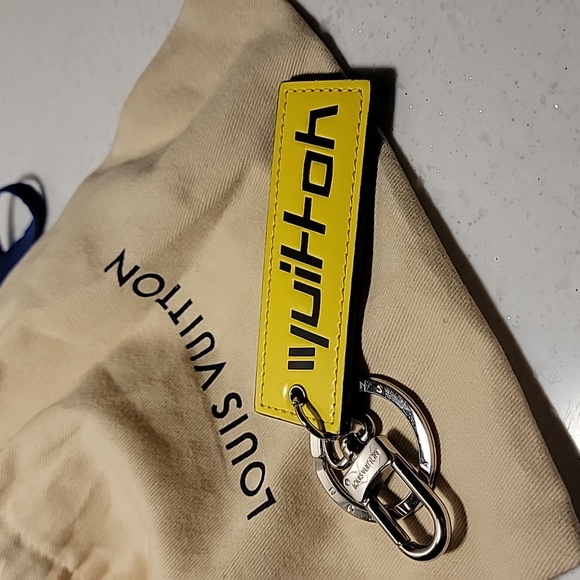 AUTHENTIC LOUIS VUITTON x Virgil Abloh Key chain w/ dust bag limited Edition COA - Picture 7 of 7